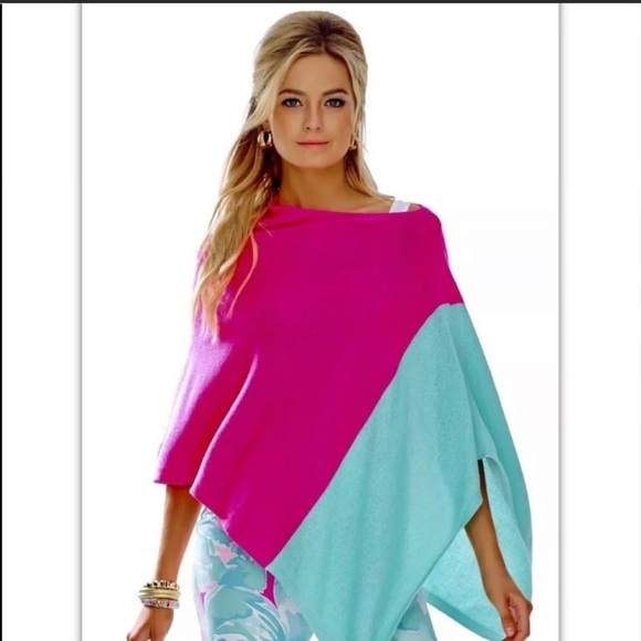 Lilly Pulitzer Jackets & Blazers - Lilly Pulitzer Colorblock Tassel One Size Sweater!